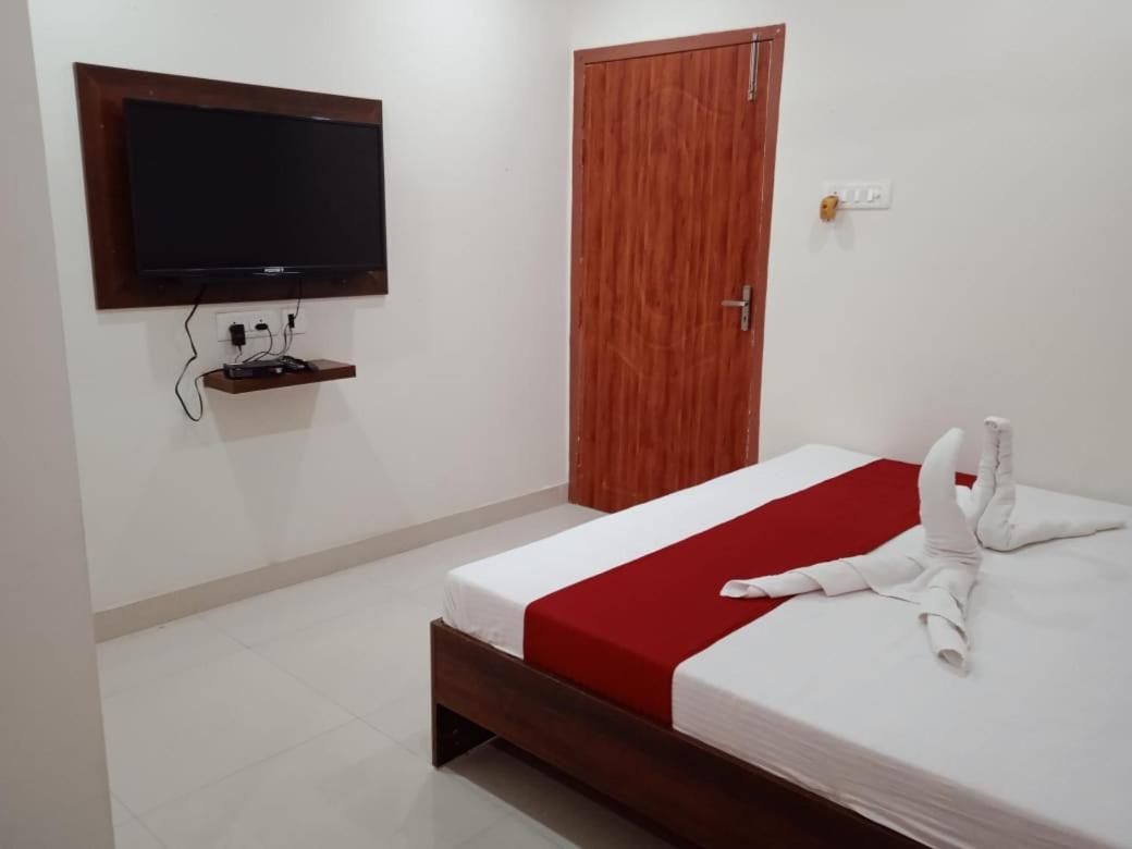 Hotel Haren Grand Guwahati Exterior foto